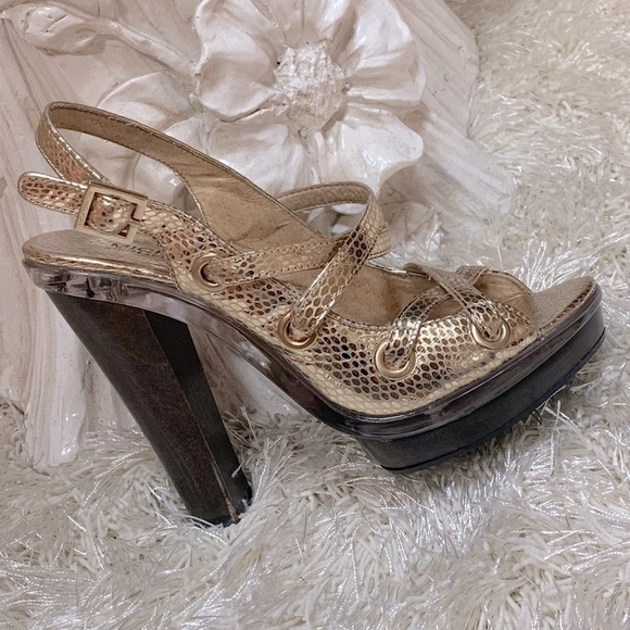 MICHAEL KORS Gold Leather Heels - Picture 4 of 9